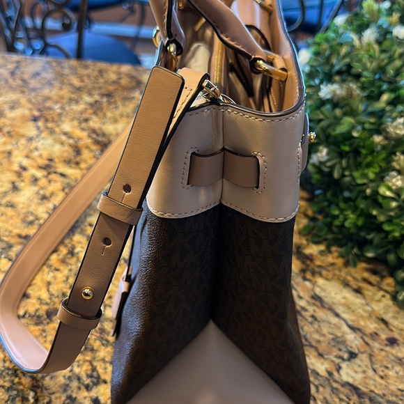Michael Kors ❤️ Gramercy Large Satchel Handbag - Brown/soft pink/fawn NWT - Picture 5 of 12